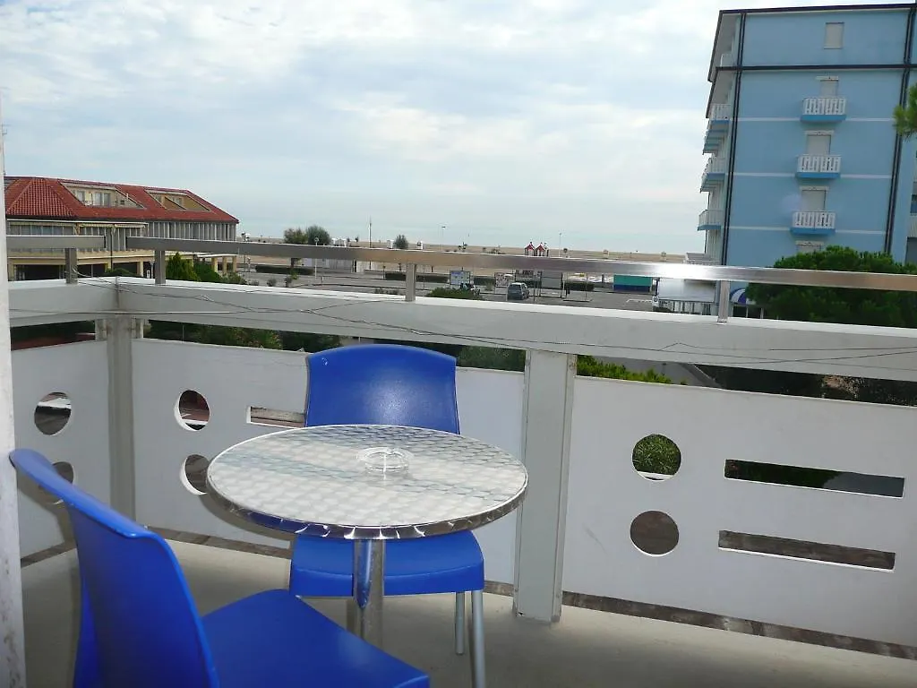 Residence Zenith Caorle Aparthotel